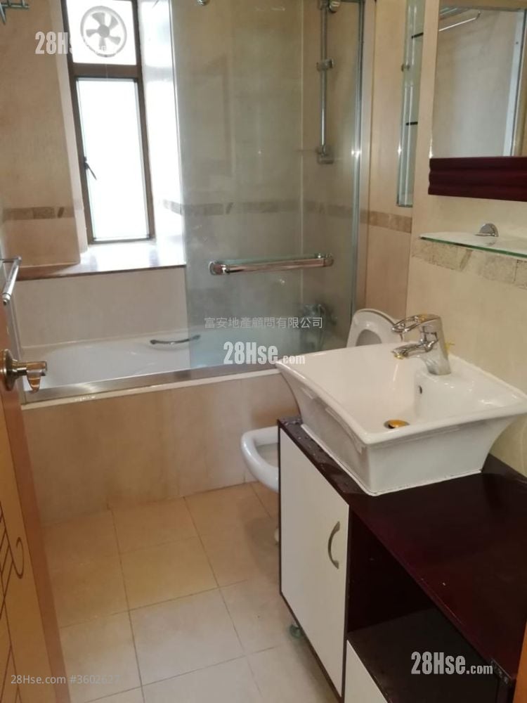 鼎峰大廈 租盤 3 房 , 2 浴室 1,173 平方呎 鼎峰大廈 租盤 3 房 , 2 浴室 1,173 平方呎