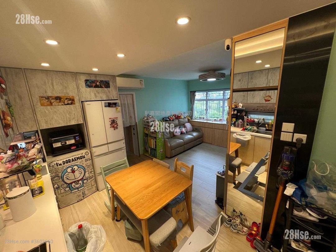 Serene Garden Sell 3 Bedrooms , 1 Bathroom 590 ft²