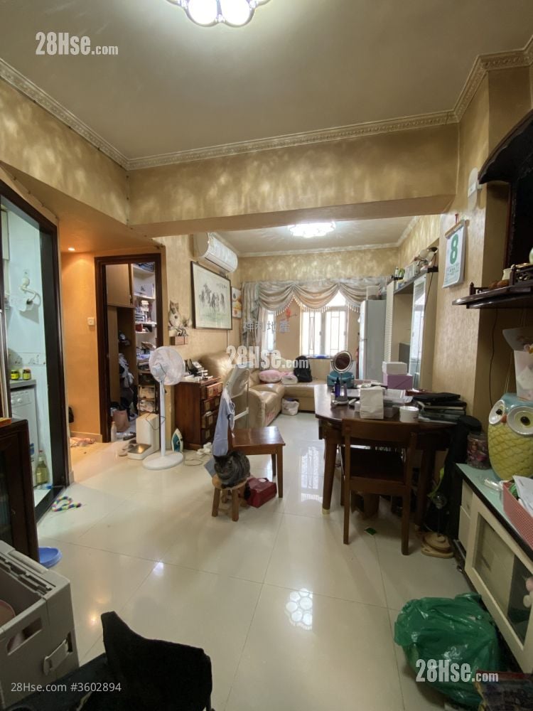Nan Yuen Building Sell 3 Bedrooms 463 ft²