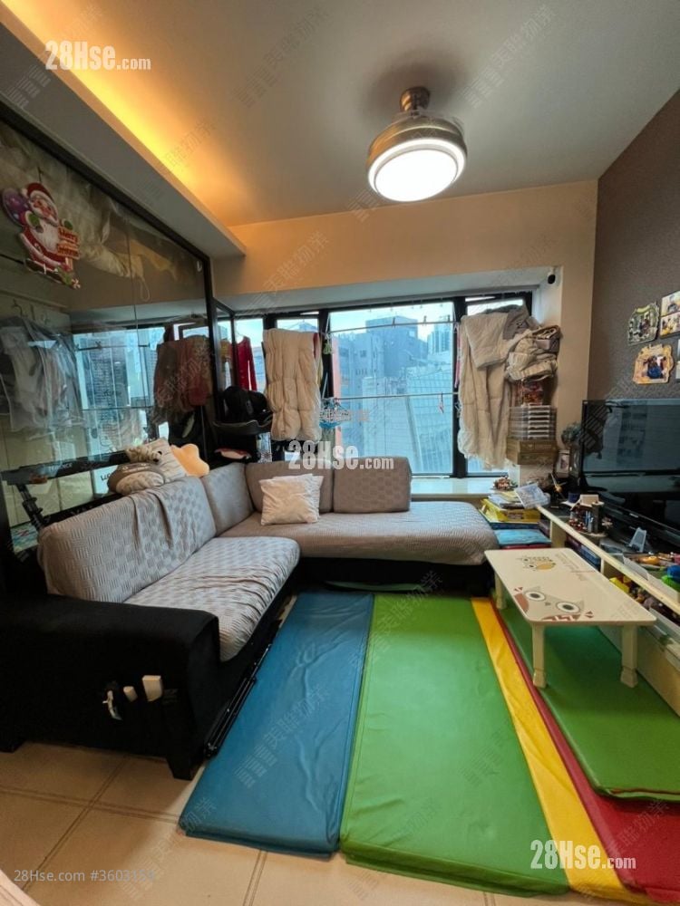 Chelsea Court Sell 2 Bedrooms , 1 Bathroom 464 ft²