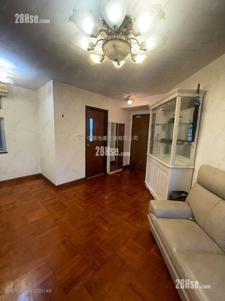 Kai Tak Garden Sell 2 Bedrooms , 1 Bathroom 481 ft²