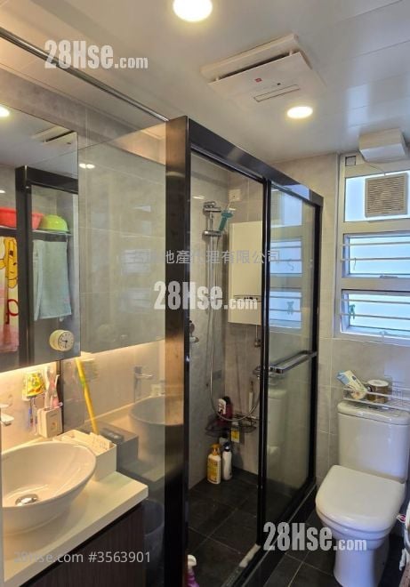 Man Lai Court Rental 3 Bedrooms , 2 Bathrooms 640 ft² Man Lai Court Rental 3 Bedrooms , 2 Bathrooms 640 ft²