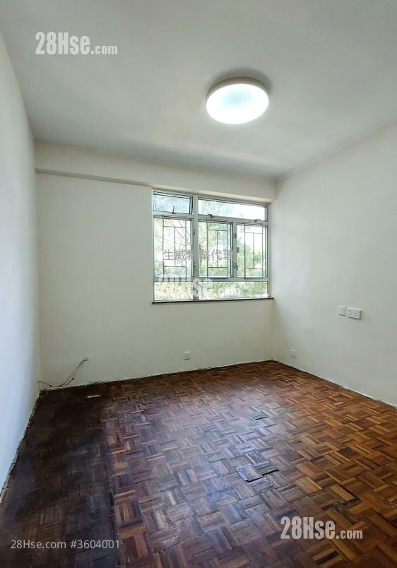 Chevalier Garden Sell 3 Bedrooms , 1 Bathroom 590 ft²
