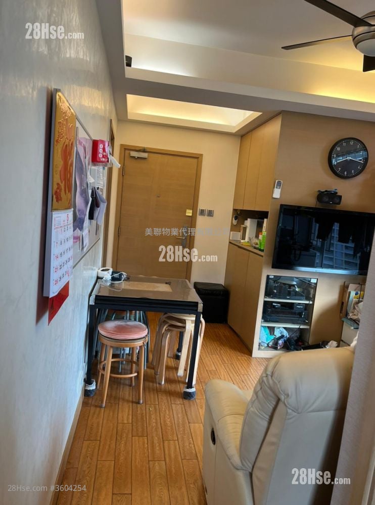 荃湾花园 售盘 2 房 , 1 浴室 375 平方尺 荃湾花园 售盘 2 房 , 1 浴室 375 平方尺