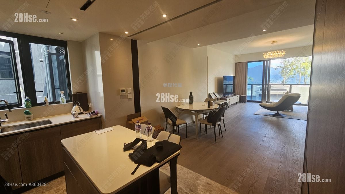 Villa Lucca Rental 4 Bedrooms , 2 Bathrooms 1,561 ft²