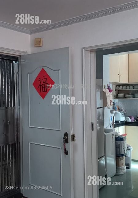 Kwong Ming Court Sell 3 Bedrooms , 1 Bathroom 634 ft² Kwong Ming Court Sell 3 Bedrooms , 1 Bathroom 634 ft²