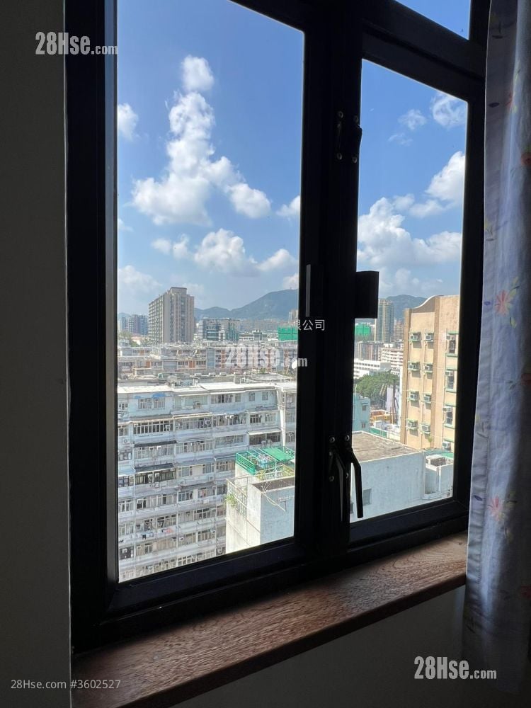 Rich Court Sell 2 Bedrooms , 1 Bathroom 274 ft²