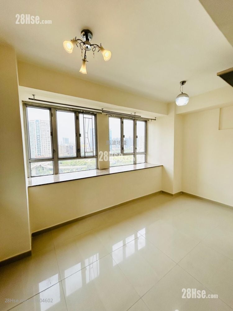 Tak Bo Garden Sell Studio , 1 Bathroom 282 ft²