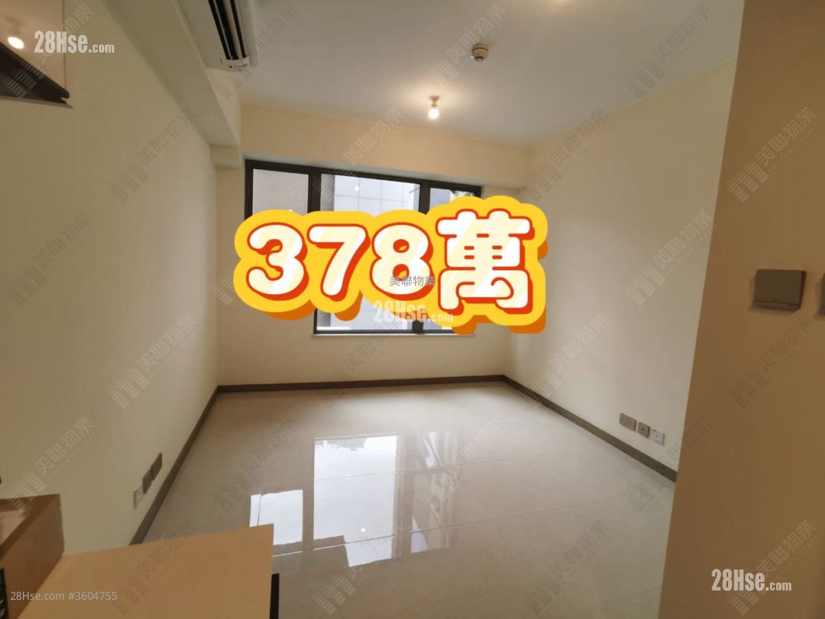 Aurora Sell Studio , 1 Bathroom 217 ft² Aurora Sell Studio , 1 Bathroom 217 ft²