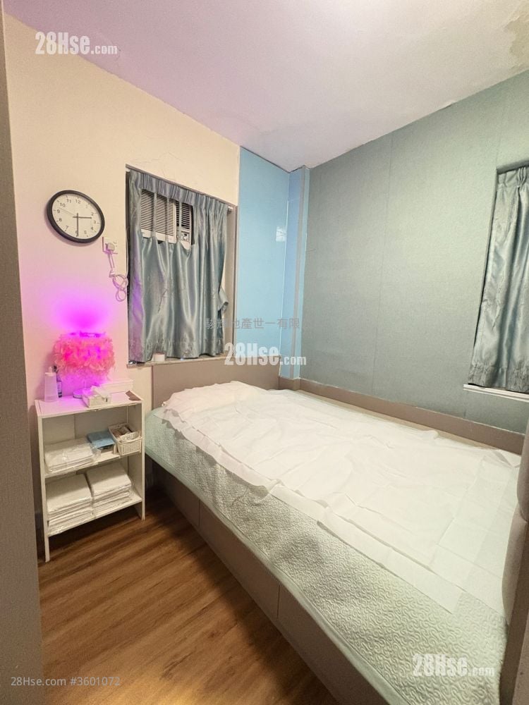 Windsor Mansion Rental 3 Bedrooms , 2 Bathrooms 534 ft² Windsor Mansion Rental 3 Bedrooms , 2 Bathrooms 534 ft²
