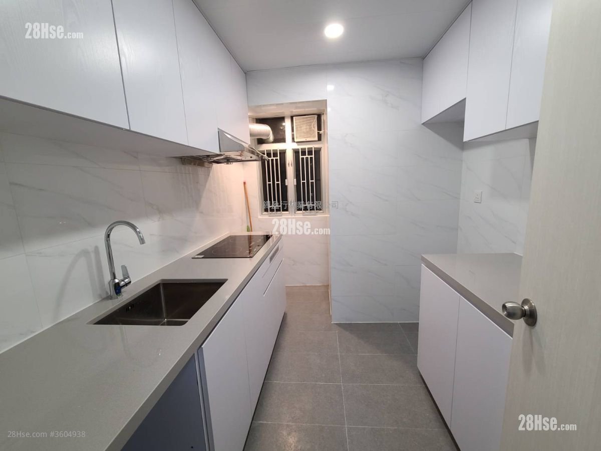 太古城 租盘 3 房 , 2 浴室 708 平方尺 太古城 租盘 3 房 , 2 浴室 708 平方尺