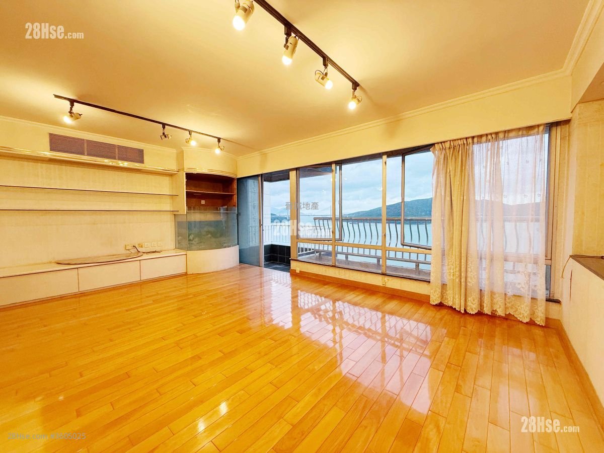 Hong Kong Garden Sell 4 Bedrooms , 3 Bathrooms 1,382 ft²