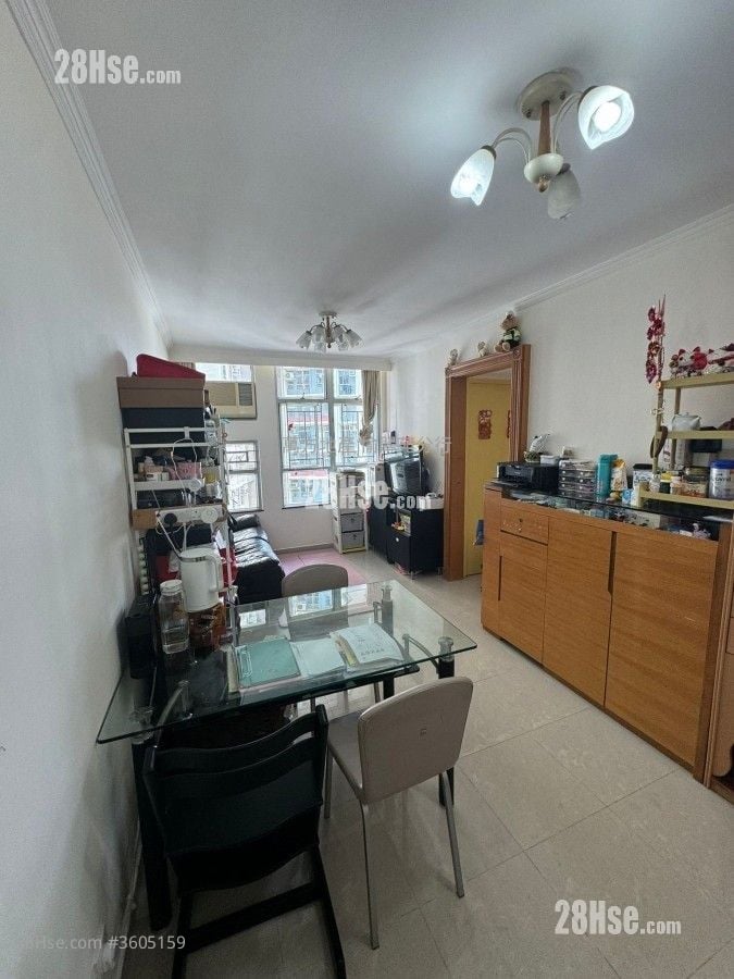Kam Tai Court Sell 2 Bedrooms , 1 Bathroom 517 ft² Kam Tai Court Sell 2 Bedrooms , 1 Bathroom 517 ft²