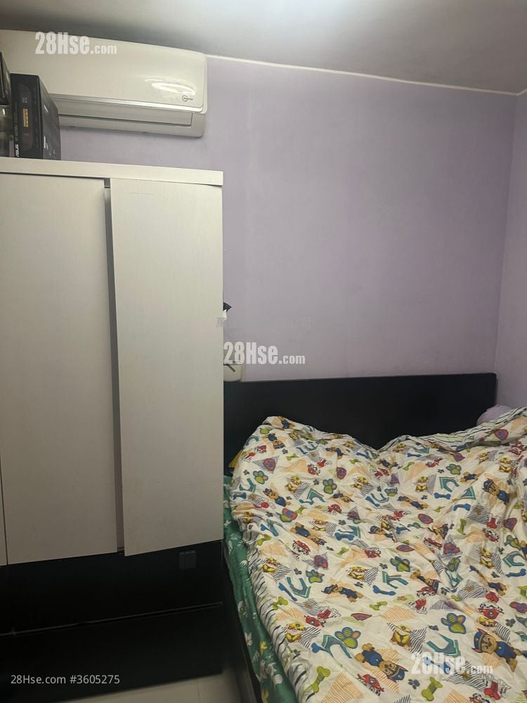 Kam Tai Court Sell 2 Bedrooms , 1 Bathroom 526 ft² Kam Tai Court Sell 2 Bedrooms , 1 Bathroom 526 ft²