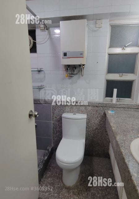 Kingswood Villas Sell 2 Bedrooms , 1 Bathroom 442 ft² Kingswood Villas Sell 2 Bedrooms , 1 Bathroom 442 ft²