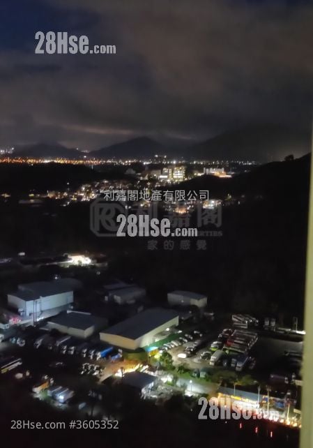 Kingswood Villas Sell 2 Bedrooms , 1 Bathroom 442 ft² Kingswood Villas Sell 2 Bedrooms , 1 Bathroom 442 ft²