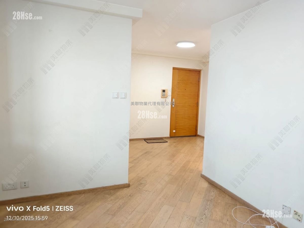 Harbour Place Sell 3 Bedrooms 589 ft² Harbour Place Sell 3 Bedrooms 589 ft²