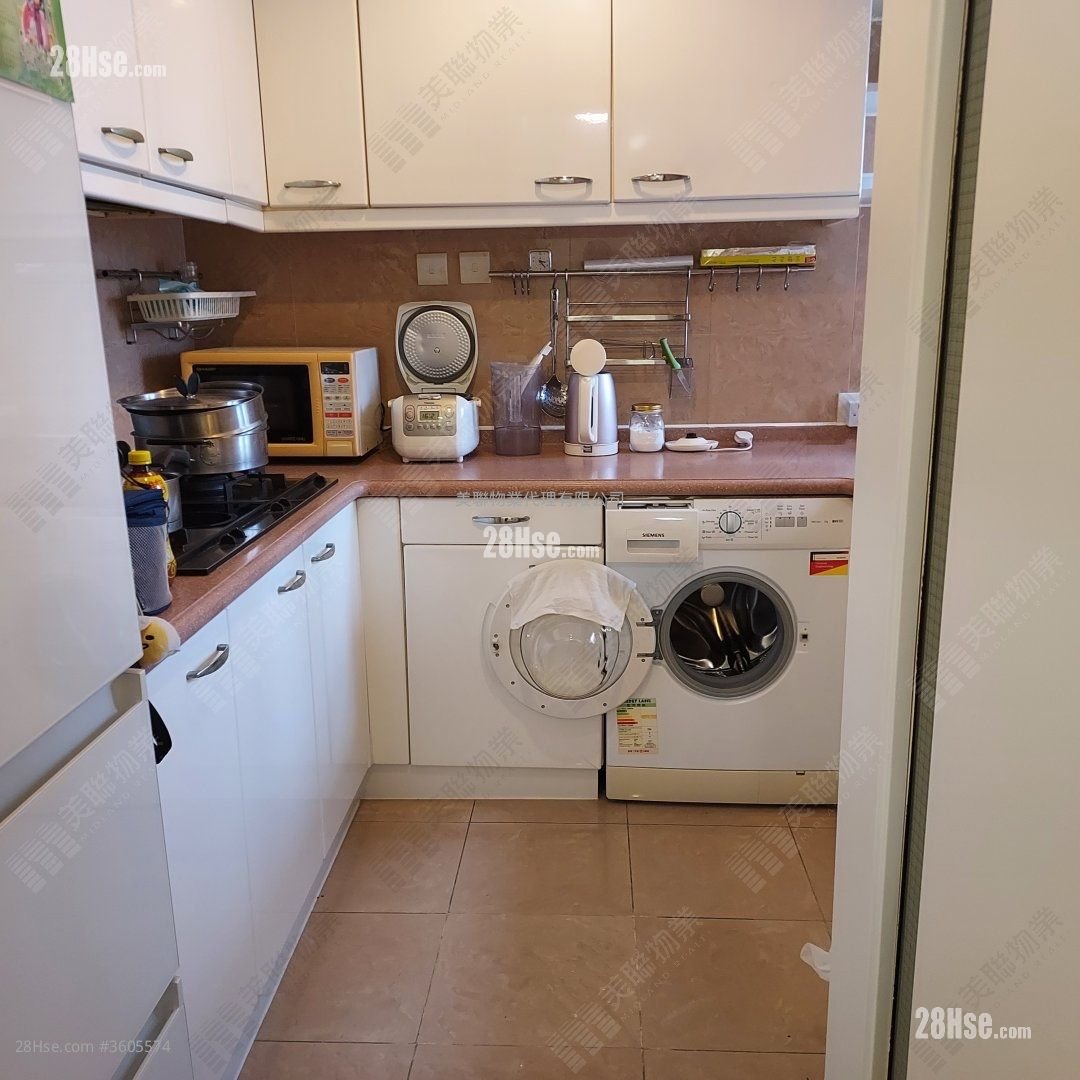 Harbour Place Sell 3 Bedrooms 589 ft² Harbour Place Sell 3 Bedrooms 589 ft²