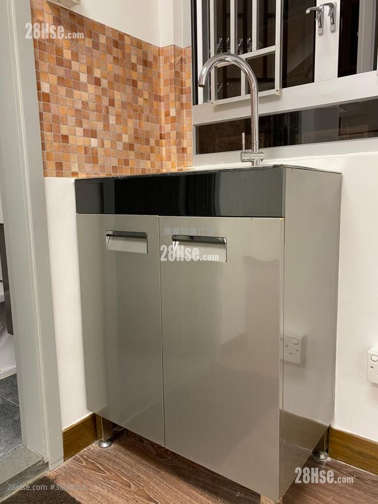 福强工业大厦 售盘 2 厕所