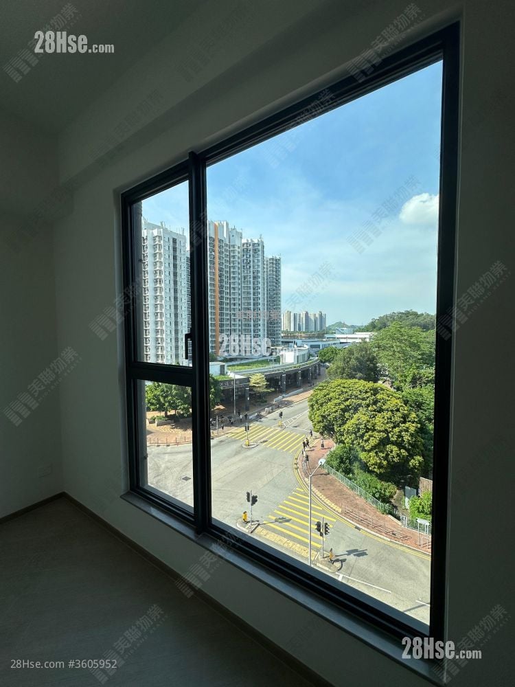 master room: High Park Rental 3 Bedrooms , 1 Bathroom 498 ft² master room: High Park Rental 3 Bedrooms , 1 Bathroom 498 ft²