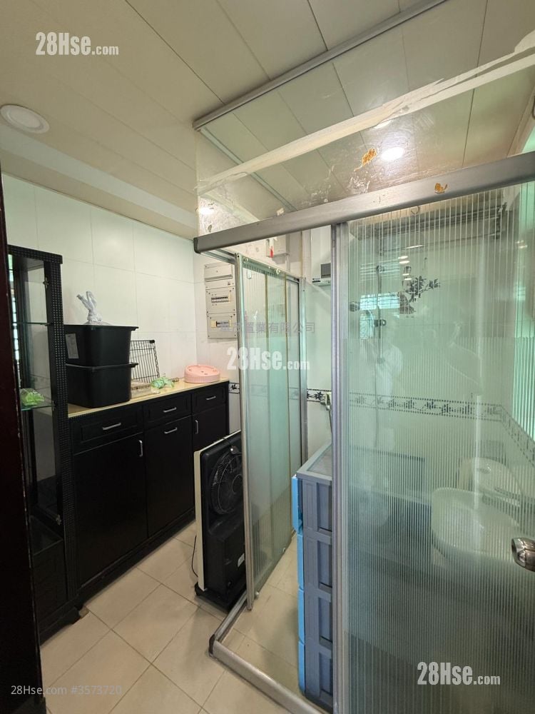 Village Rental 5+ Bedrooms , 4 Bathrooms 1,260 ft² Village Rental 5+ Bedrooms , 4 Bathrooms 1,260 ft²