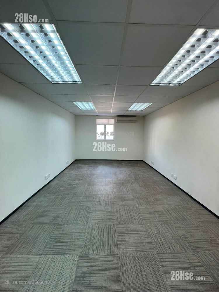 利景工业大厦 租盘 275 平方尺