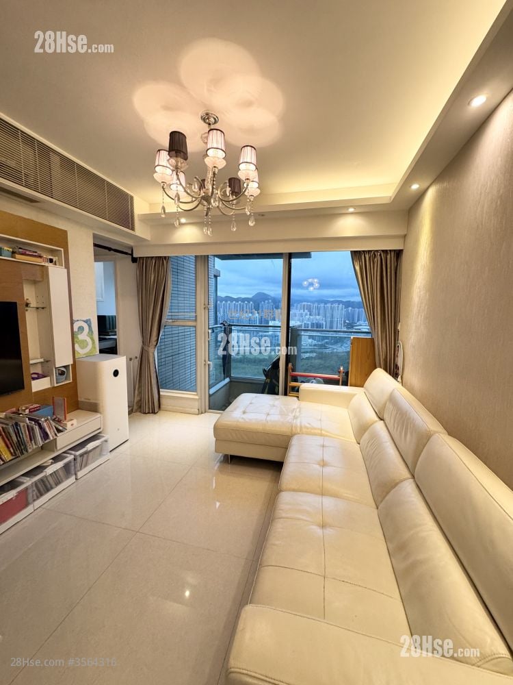 Hemera Rental 3 Bedrooms , 2 Bathrooms 761 ft²