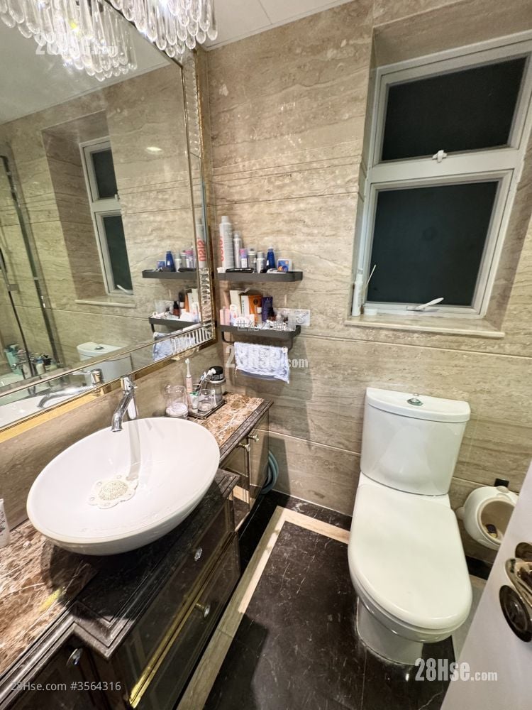 緻藍天 租盤 3 房 , 2 浴室 761 平方呎 緻藍天 租盤 3 房 , 2 浴室 761 平方呎