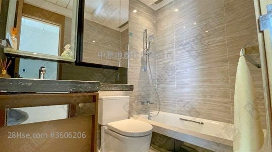 峻峦 售盘 3 房 1,047 平方尺 峻峦 售盘 3 房 1,047 平方尺