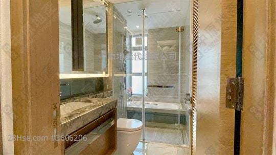 峻峦 售盘 3 房 1,047 平方尺 峻峦 售盘 3 房 1,047 平方尺