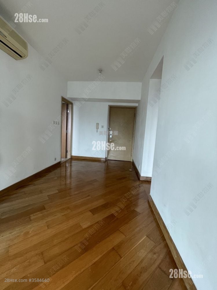 Yoho Midtown Rental 2 Bedrooms , 1 Bathroom 507 ft²