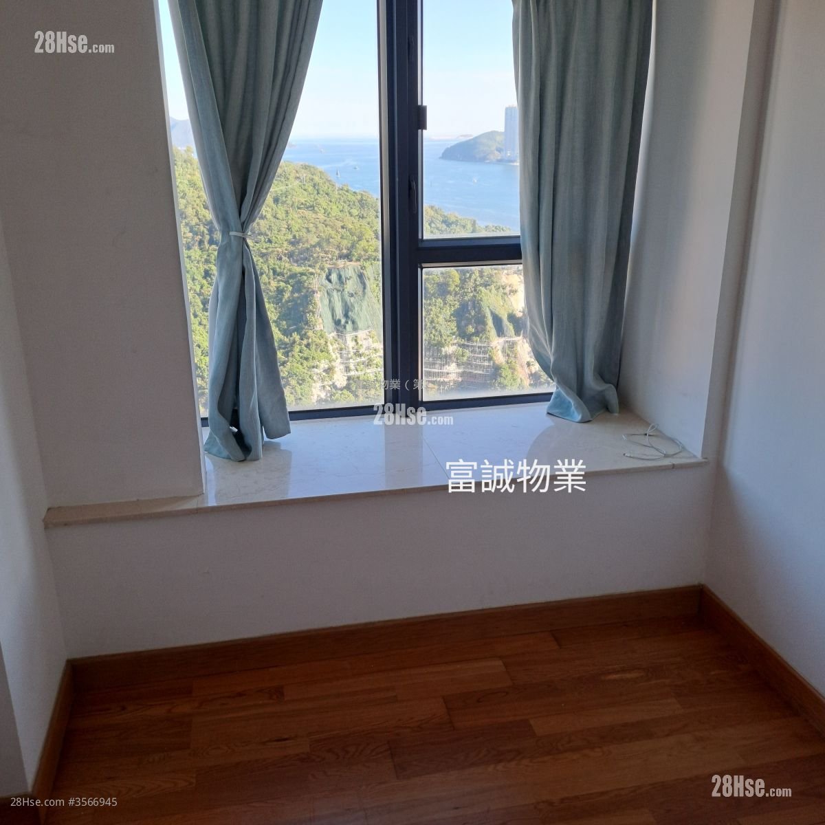 Canaryside Rental 2 Bedrooms , 1 Bathroom 441 ft² Canaryside Rental 2 Bedrooms , 1 Bathroom 441 ft²