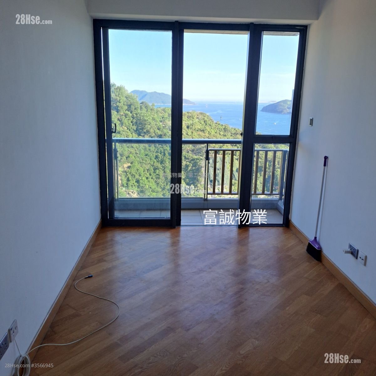 Canaryside Rental 2 Bedrooms , 1 Bathroom 441 ft² Canaryside Rental 2 Bedrooms , 1 Bathroom 441 ft²