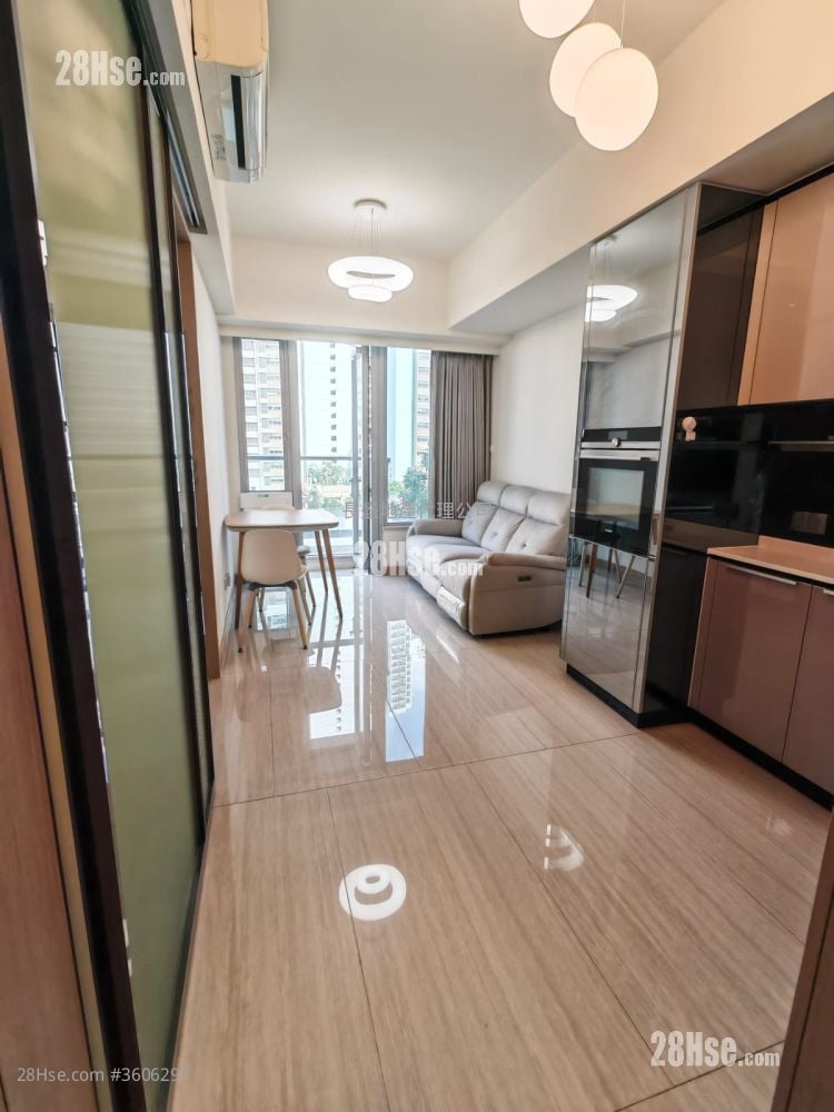Cullinan West Sell 1 Bedroom , 1 Bathroom 353 ft² Cullinan West Sell 1 Bedroom , 1 Bathroom 353 ft²