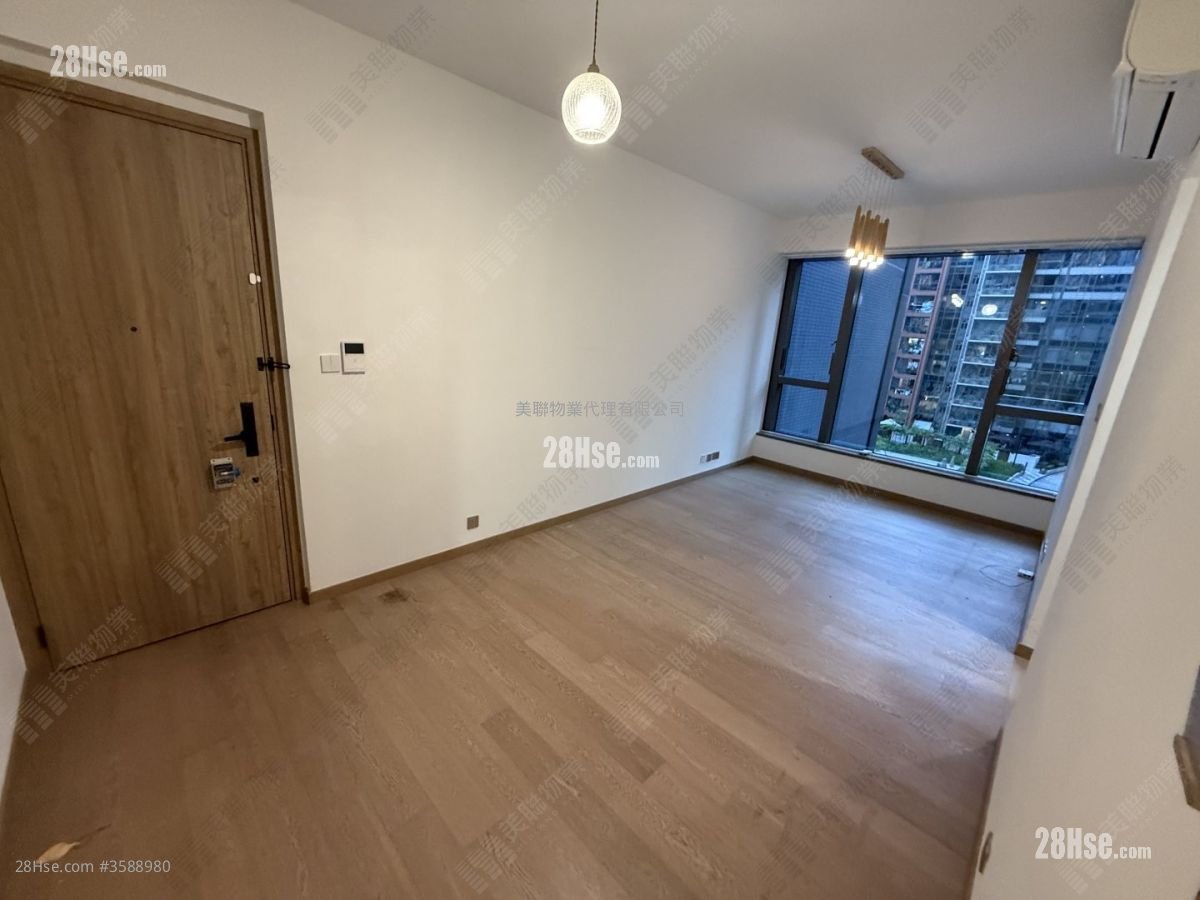 Centra Horizon Rental 2 Bedrooms , 1 Bathroom 556 ft²