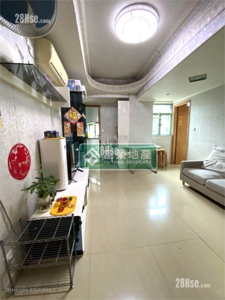 荣光大厦 售盘 3 房 , 1 浴室 406 平方尺