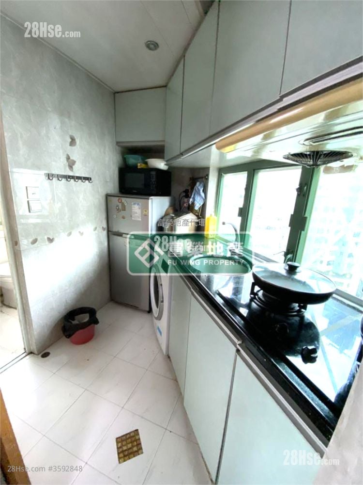 荣光大厦 售盘 3 房 , 1 浴室 406 平方尺