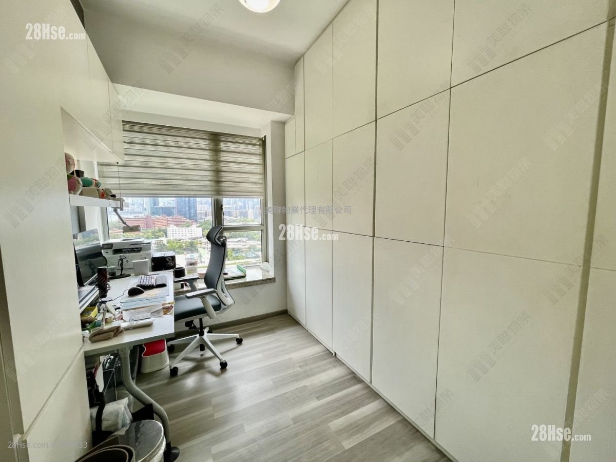 Parc Palais Sell 3 Bedrooms , 3 Bathrooms 1,074 ft² Parc Palais Sell 3 Bedrooms , 3 Bathrooms 1,074 ft²