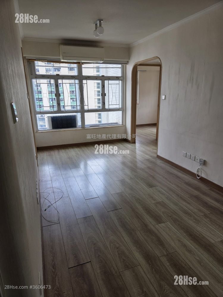 Chun Man Court Rental 3 Bedrooms , 1 Bathroom 525 ft²
