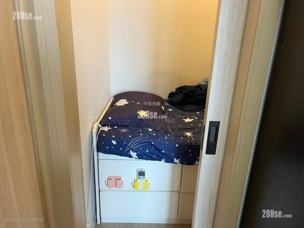 One Innovale Sell 1 Bedroom 318 ft² One Innovale Sell 1 Bedroom 318 ft²