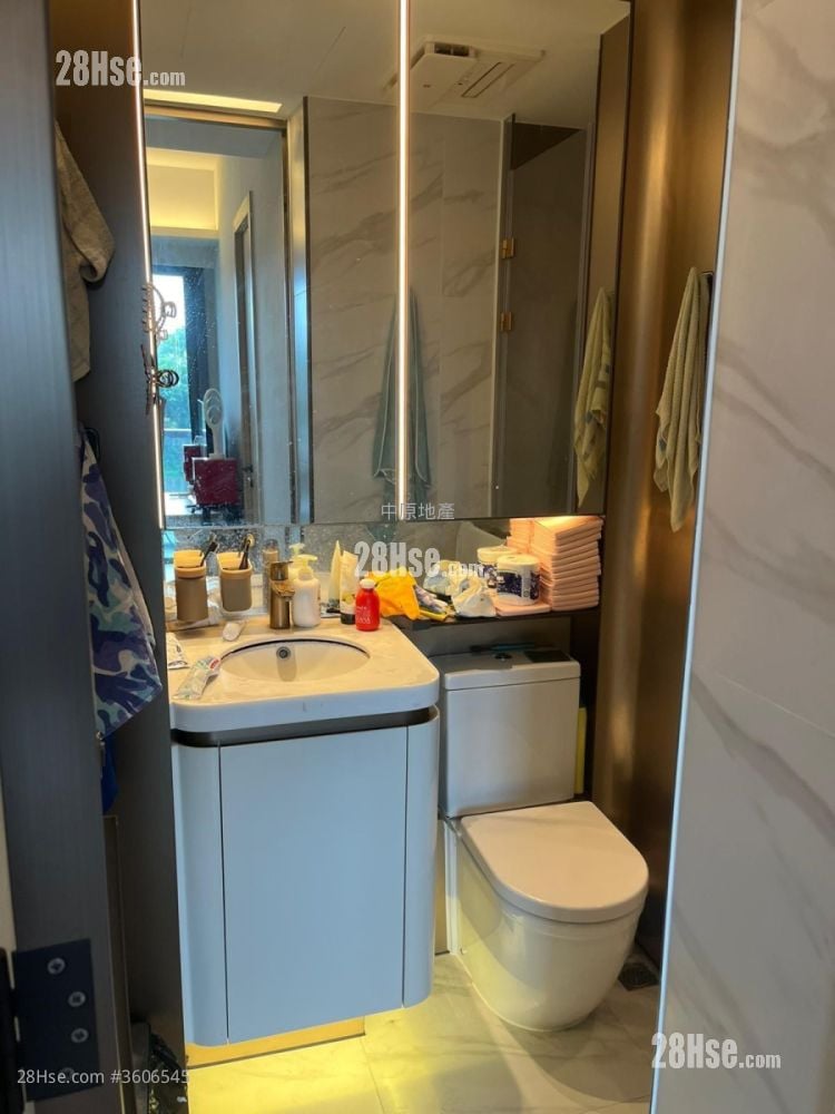 One Innovale Sell 1 Bedroom 318 ft² One Innovale Sell 1 Bedroom 318 ft²