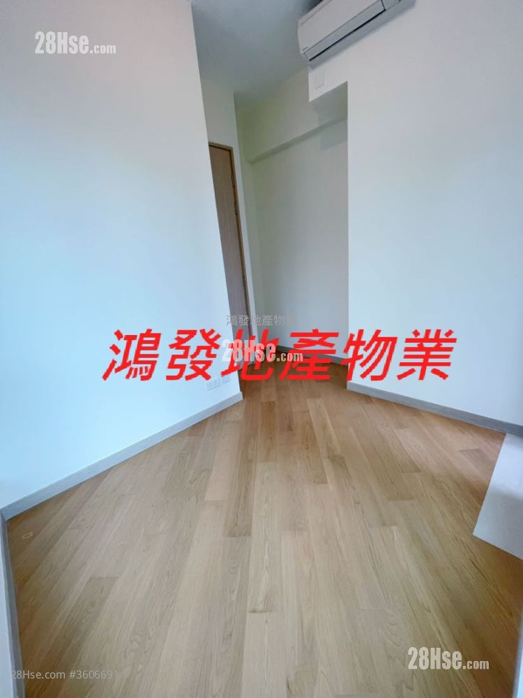 One Soho Rental 2 Bedrooms , 1 Bathroom 374 ft² One Soho Rental 2 Bedrooms , 1 Bathroom 374 ft²