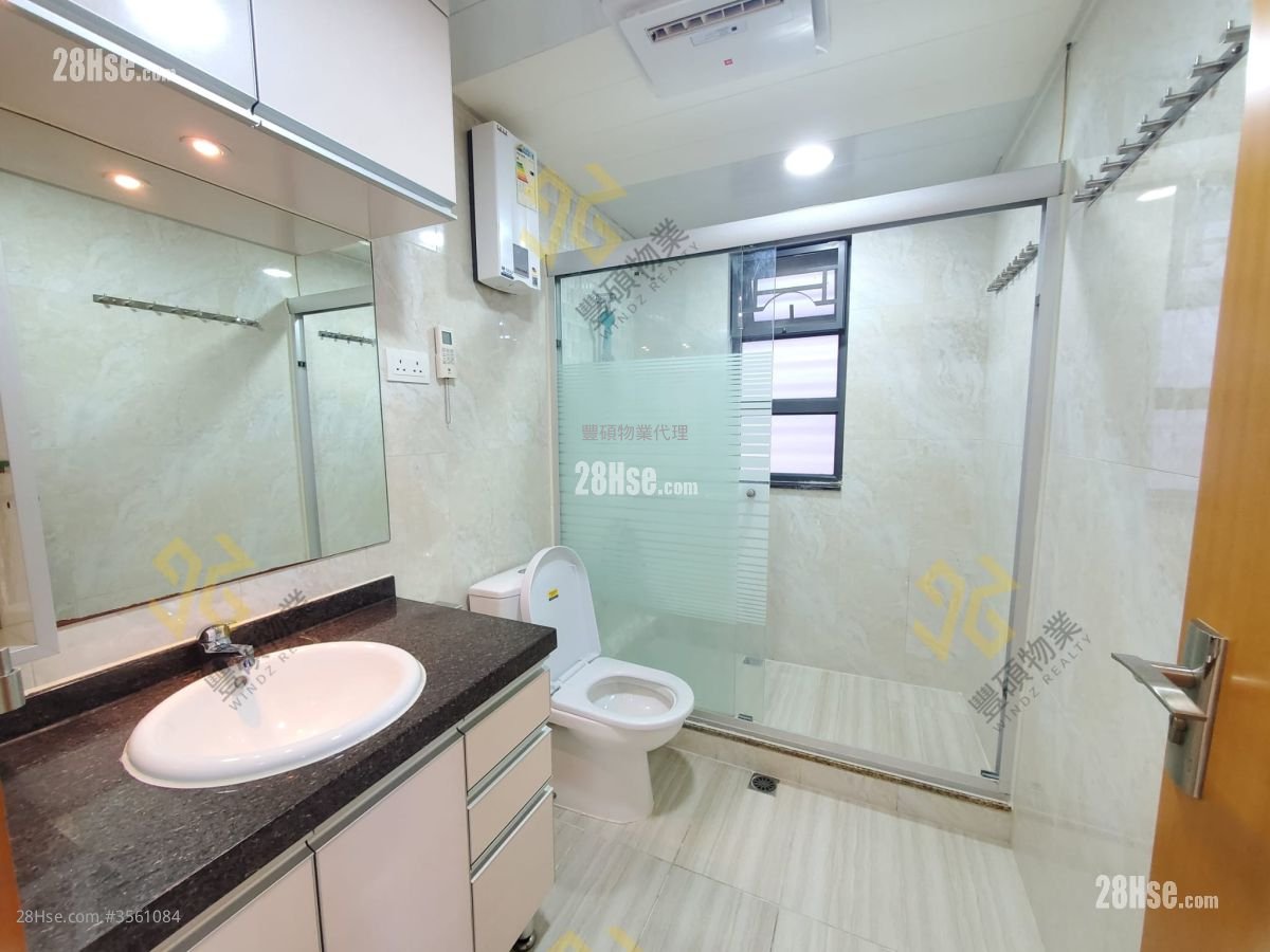 Village Rental 3 Bedrooms , 1 Bathroom Village Rental 3 Bedrooms , 1 Bathroom