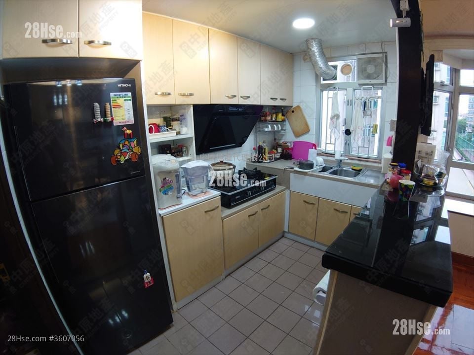 Bauhinia Garden Sell 3 Bedrooms , 2 Bathrooms 1,145 ft² Bauhinia Garden Sell 3 Bedrooms , 2 Bathrooms 1,145 ft²