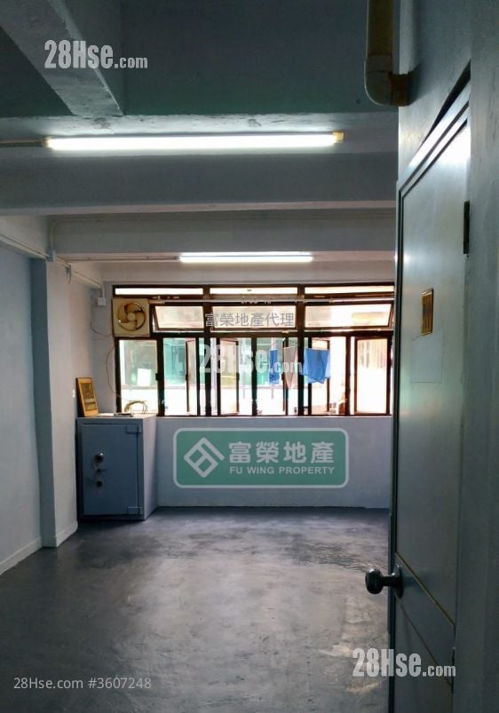 唐樓 租盤 400 平方呎 唐樓 租盤 400 平方呎