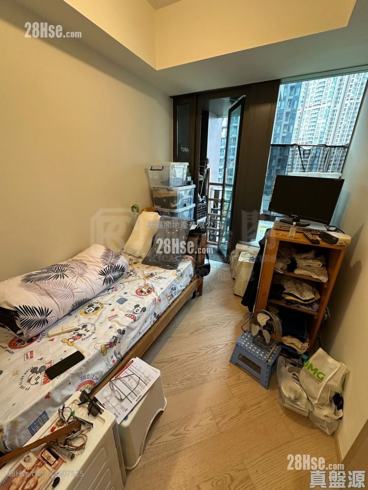 The Arles Sell 1 Bedroom , 1 Bathroom 347 ft² The Arles Sell 1 Bedroom , 1 Bathroom 347 ft²