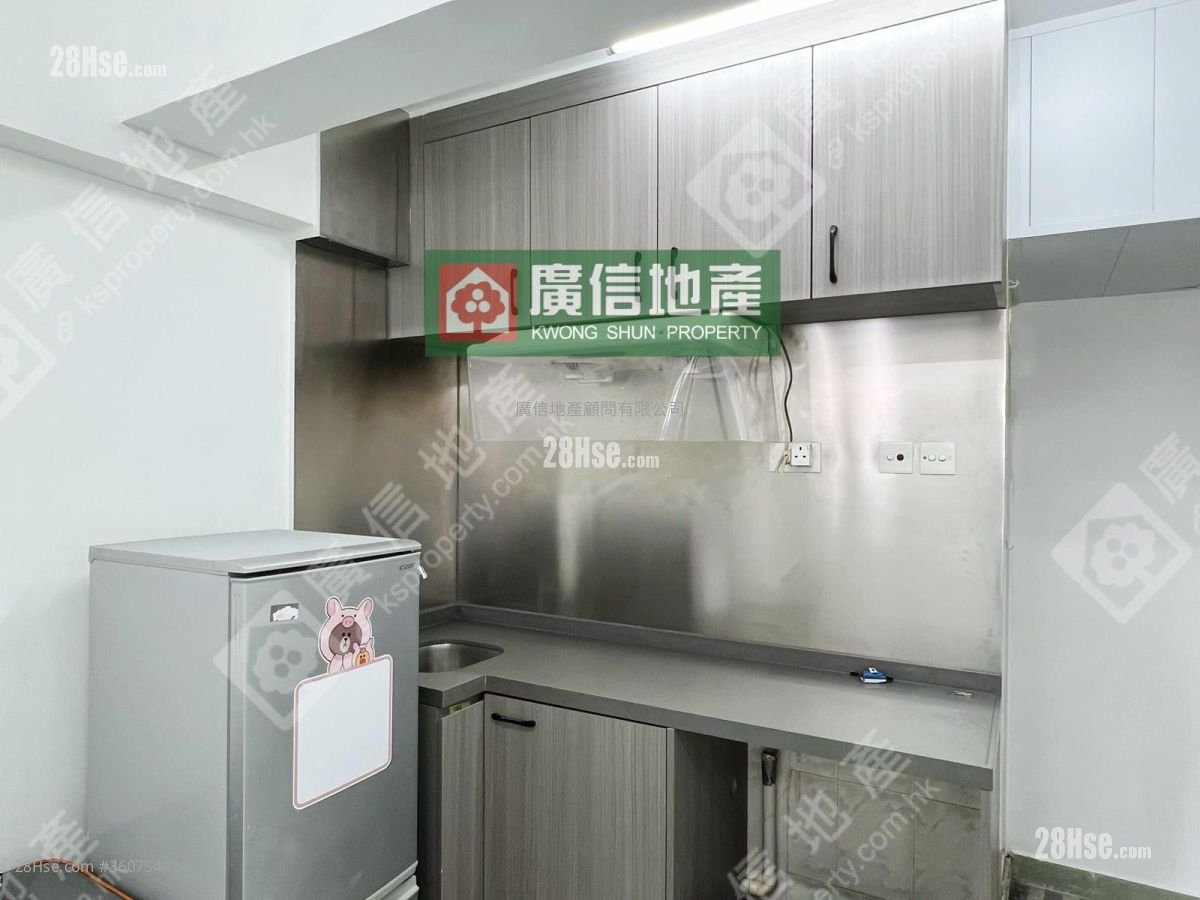 宏安大厦 售盘 3 房 , 3 浴室 561 平方尺 宏安大厦 售盘 3 房 , 3 浴室 561 平方尺