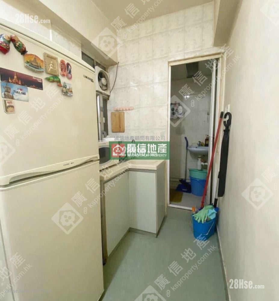 宏安大厦 售盘 3 房 , 3 浴室 561 平方尺 宏安大厦 售盘 3 房 , 3 浴室 561 平方尺