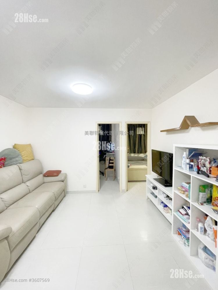 Ka Shing Court Sell 2 Bedrooms , 1 Bathroom 438 ft²