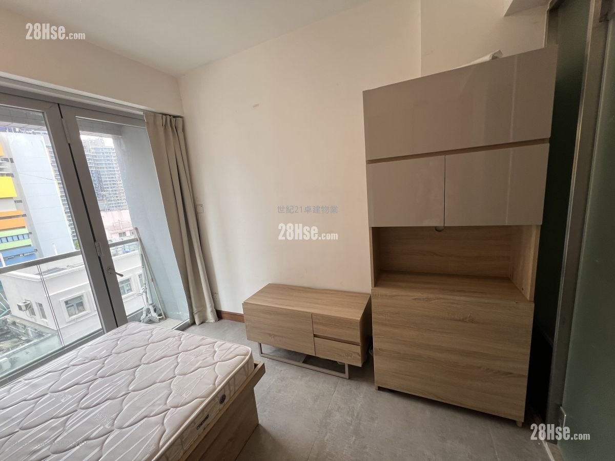 Ava62 Sell Studio , 1 Bathroom 173 ft²